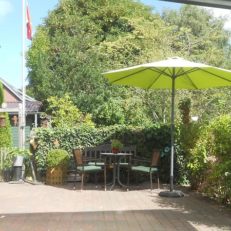 Ms Stoertebecker, Sandwall Apartament Wyk auf Föhr